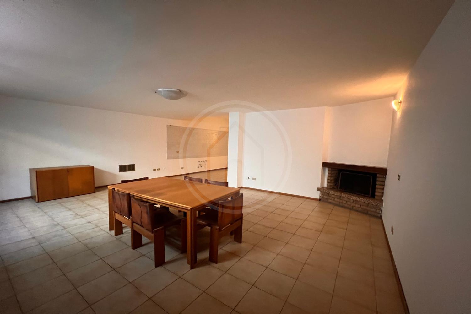 CERNUSCO LOMBARDONE (LC) CERNUSCO LOMBARDONE VILLA DI TESTA